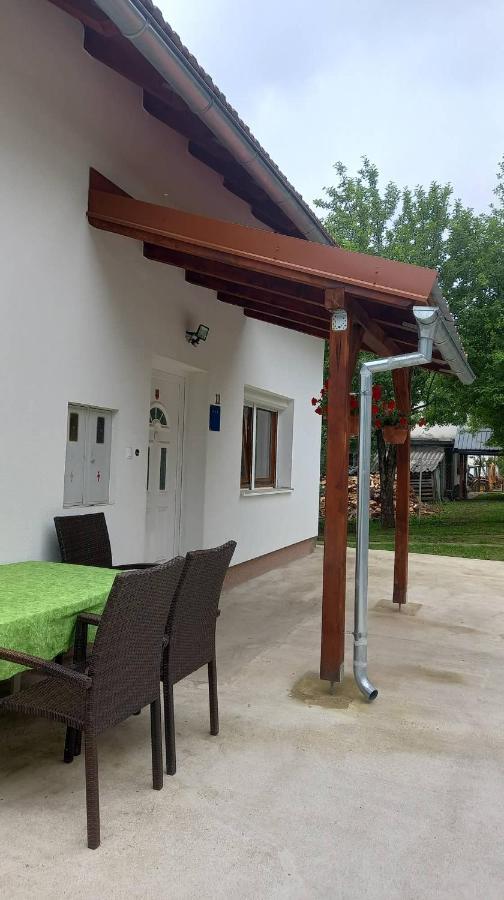 Keti Plaški Exterior foto